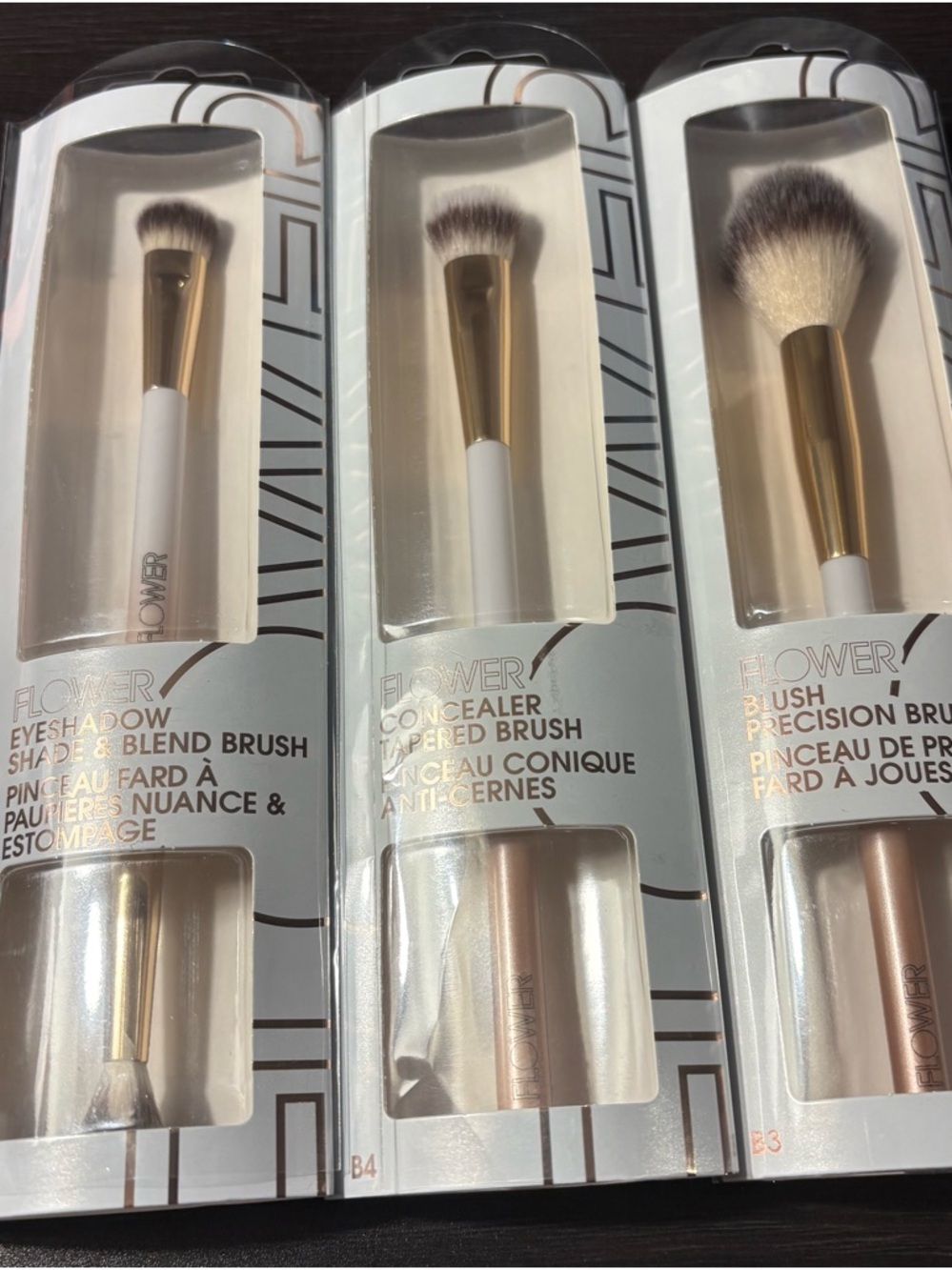 Flower Beauty Brush Set - Double Sided Eyeshadow, Concealer, Blush - NEW